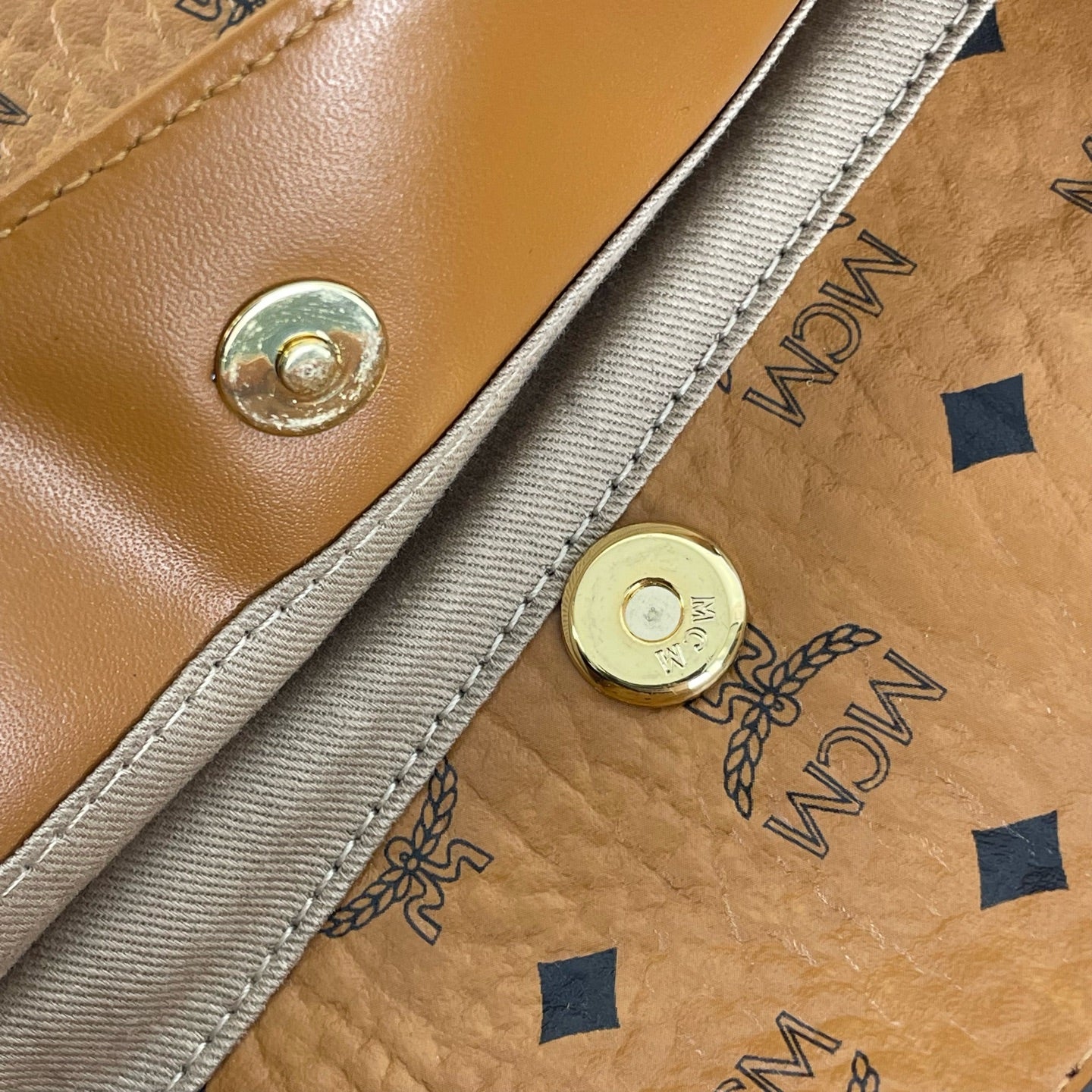 MCM Clutch MYZ6AXL81CO001