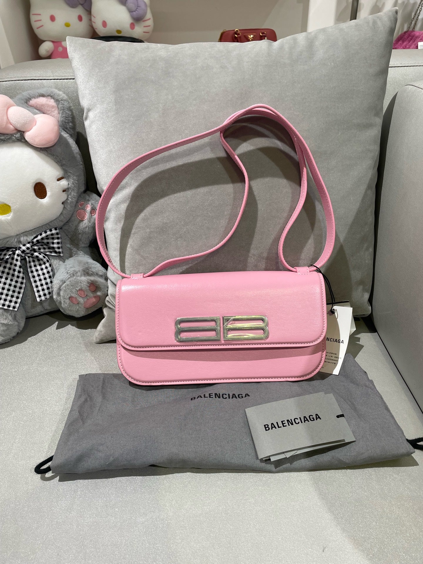Balenciaga Pink Crossbody 674695-2101Q-5906