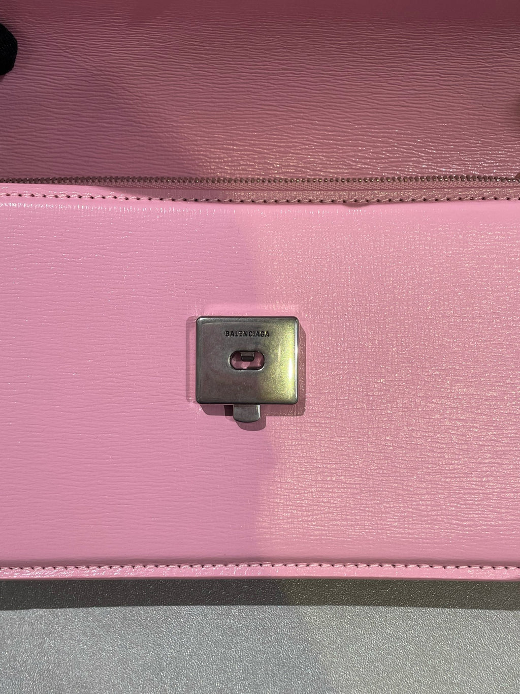 Balenciaga Pink Crossbody 674695-2101Q-5906
