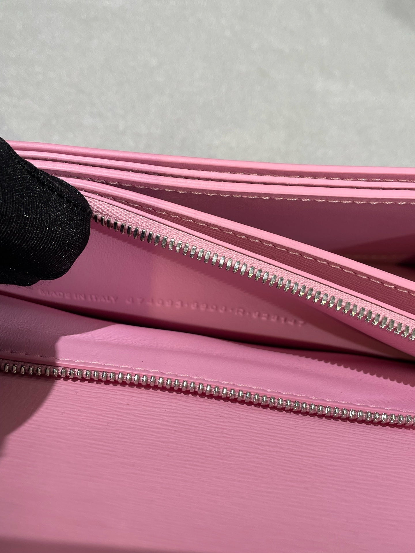 Balenciaga Pink Crossbody 674695-2101Q-5906