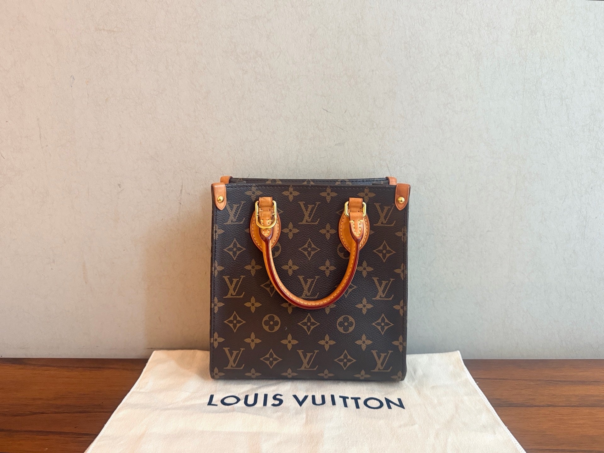 Louis Vuitton M45847