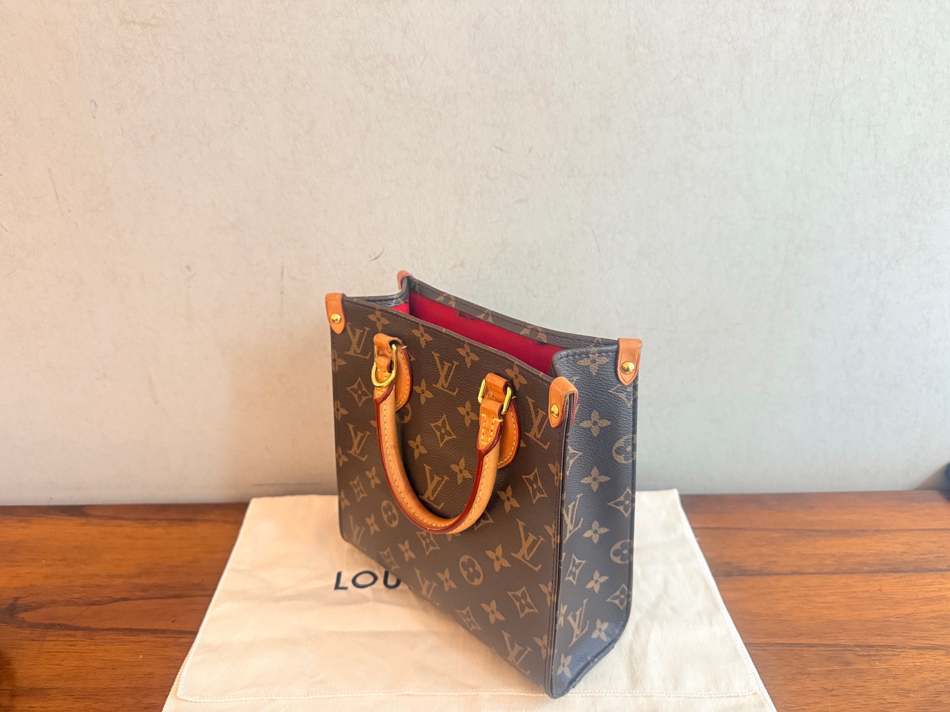 Louis Vuitton M45847