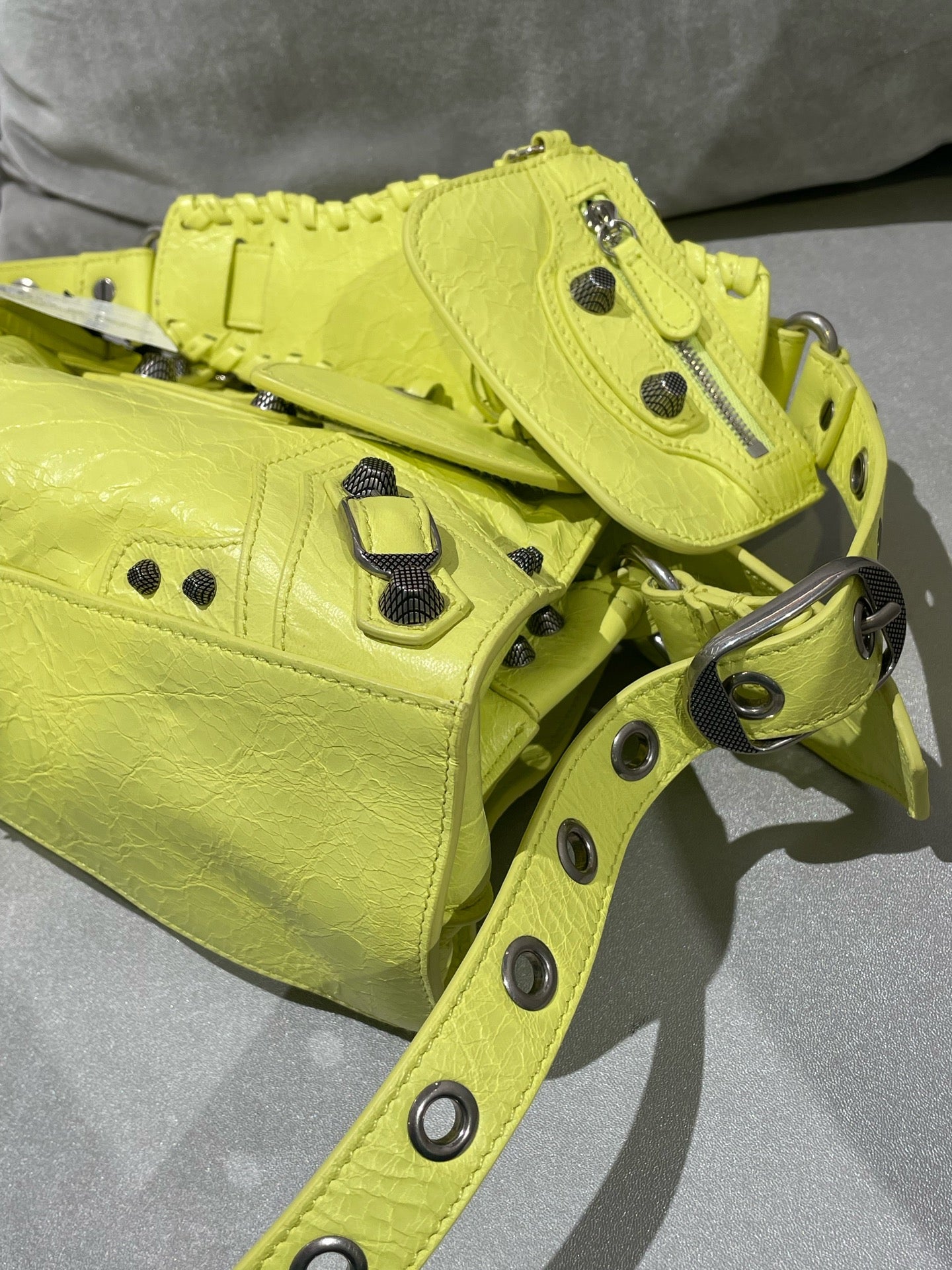 Balenciaga NEO CAGOLE Green 700940210B07302