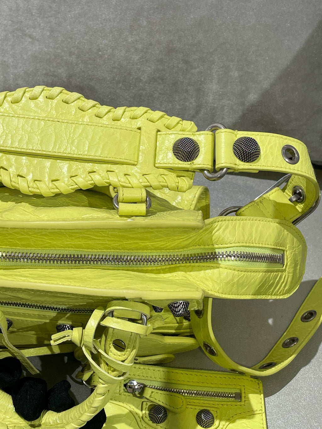 Balenciaga NEO CAGOLE Green 700940210B07302