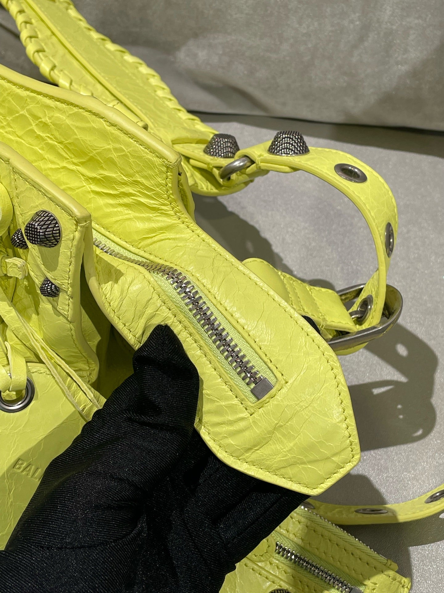 Balenciaga NEO CAGOLE Green 700940210B07302