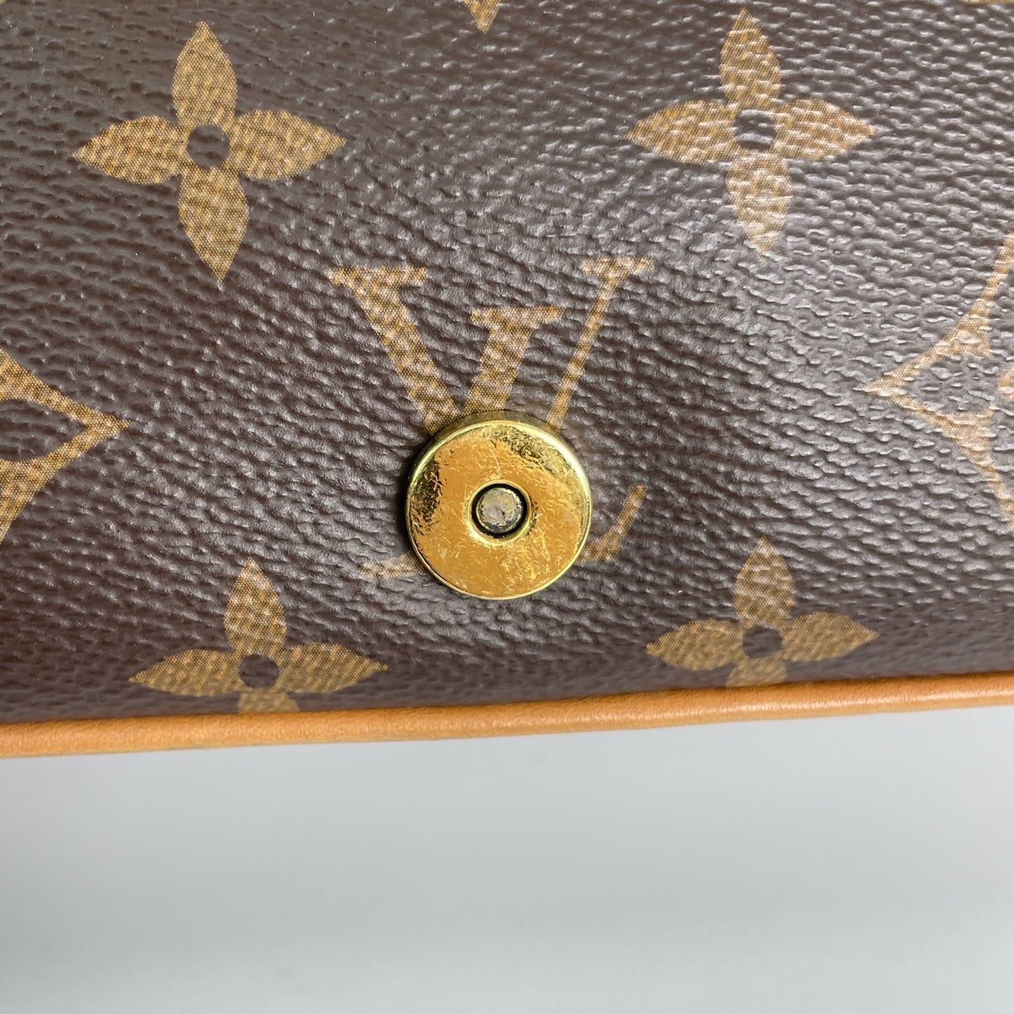 Louis Vuitton Crossbody