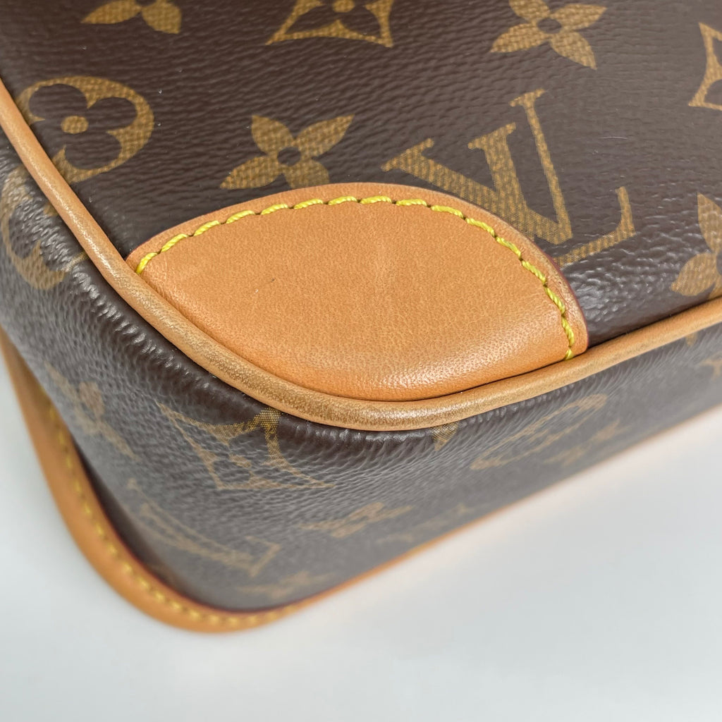 Louis Vuitton Crossbody