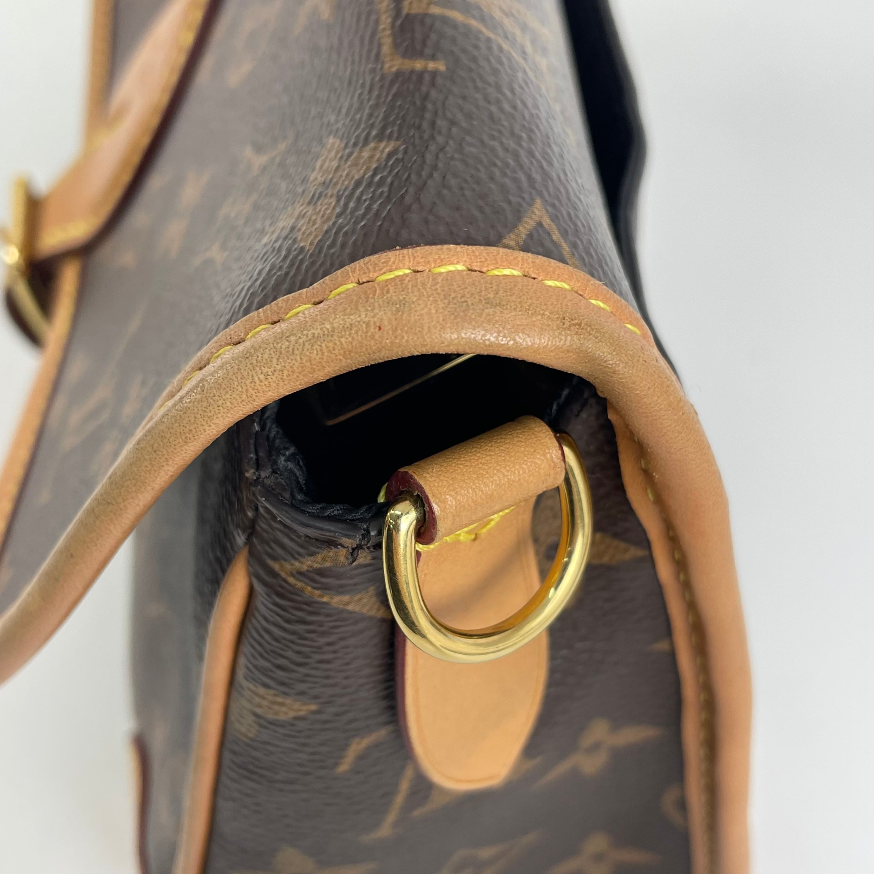Louis Vuitton Crossbody
