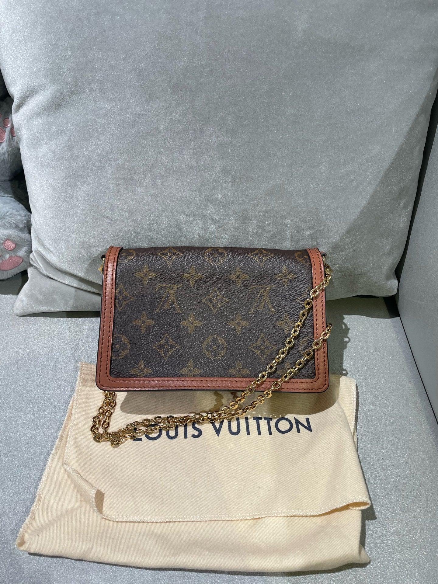 Louis Vuitton Dauphine Crossbody M68746