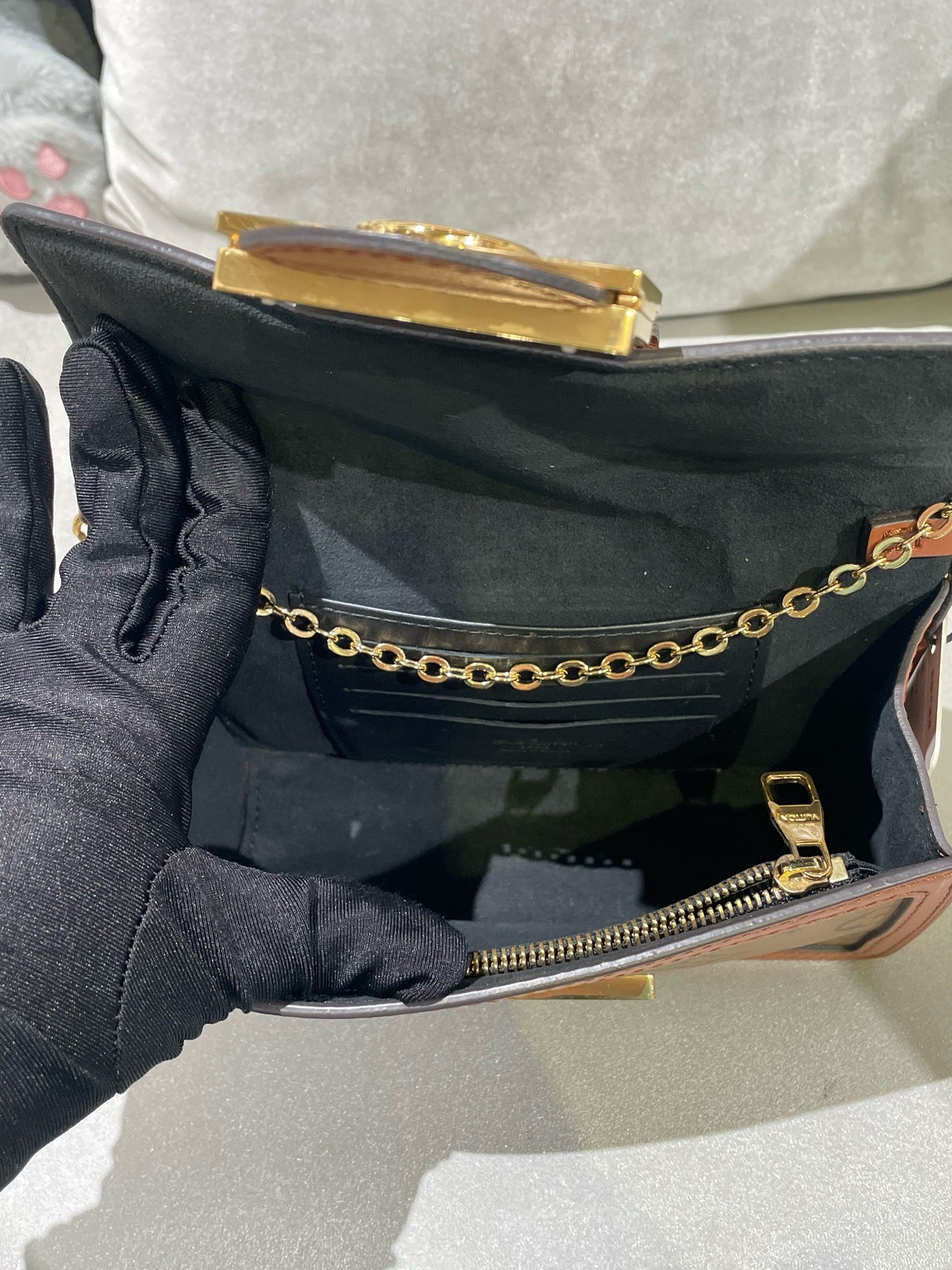 Louis Vuitton Dauphine Crossbody M68746