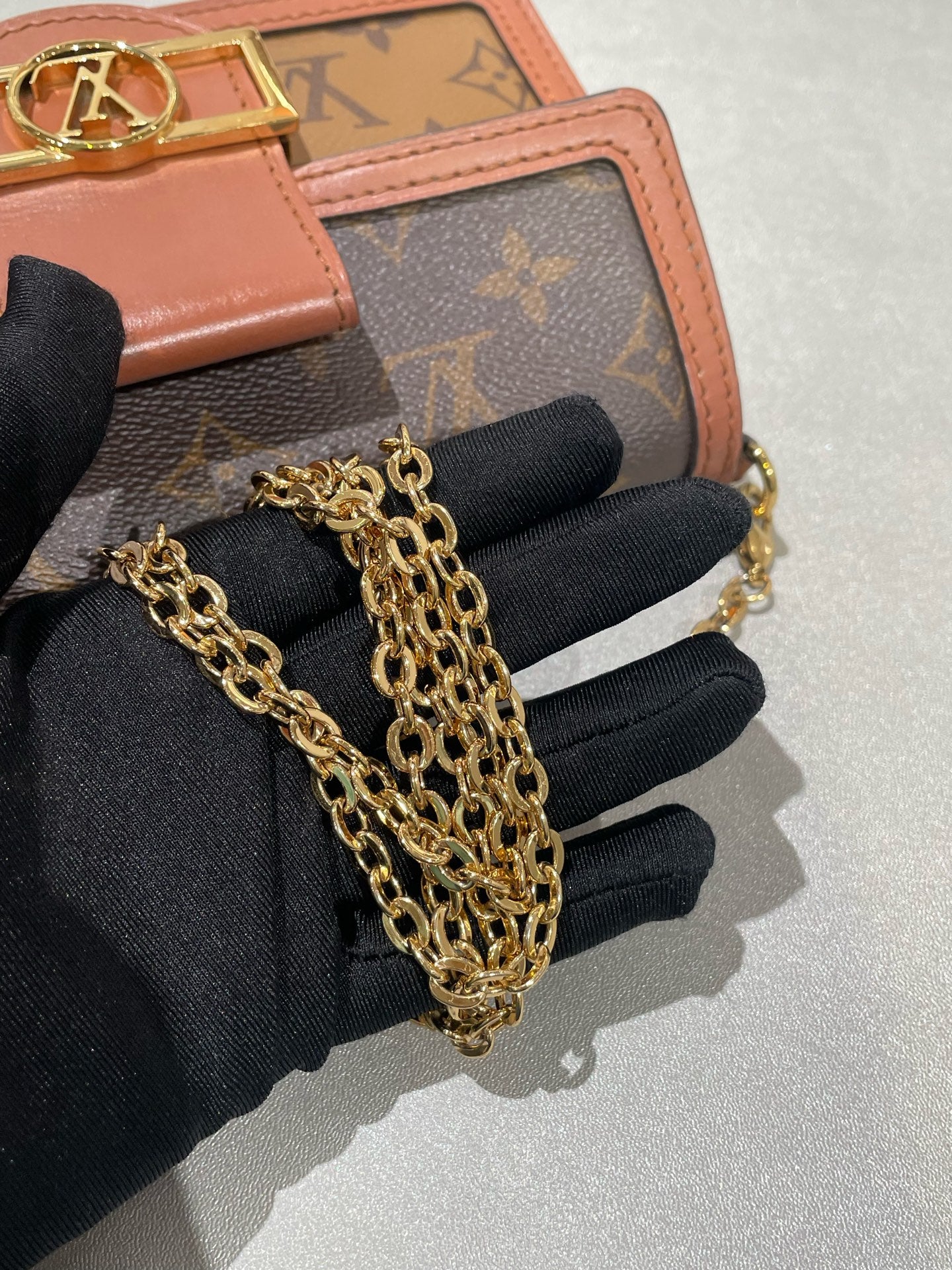 Louis Vuitton Dauphine Crossbody M68746