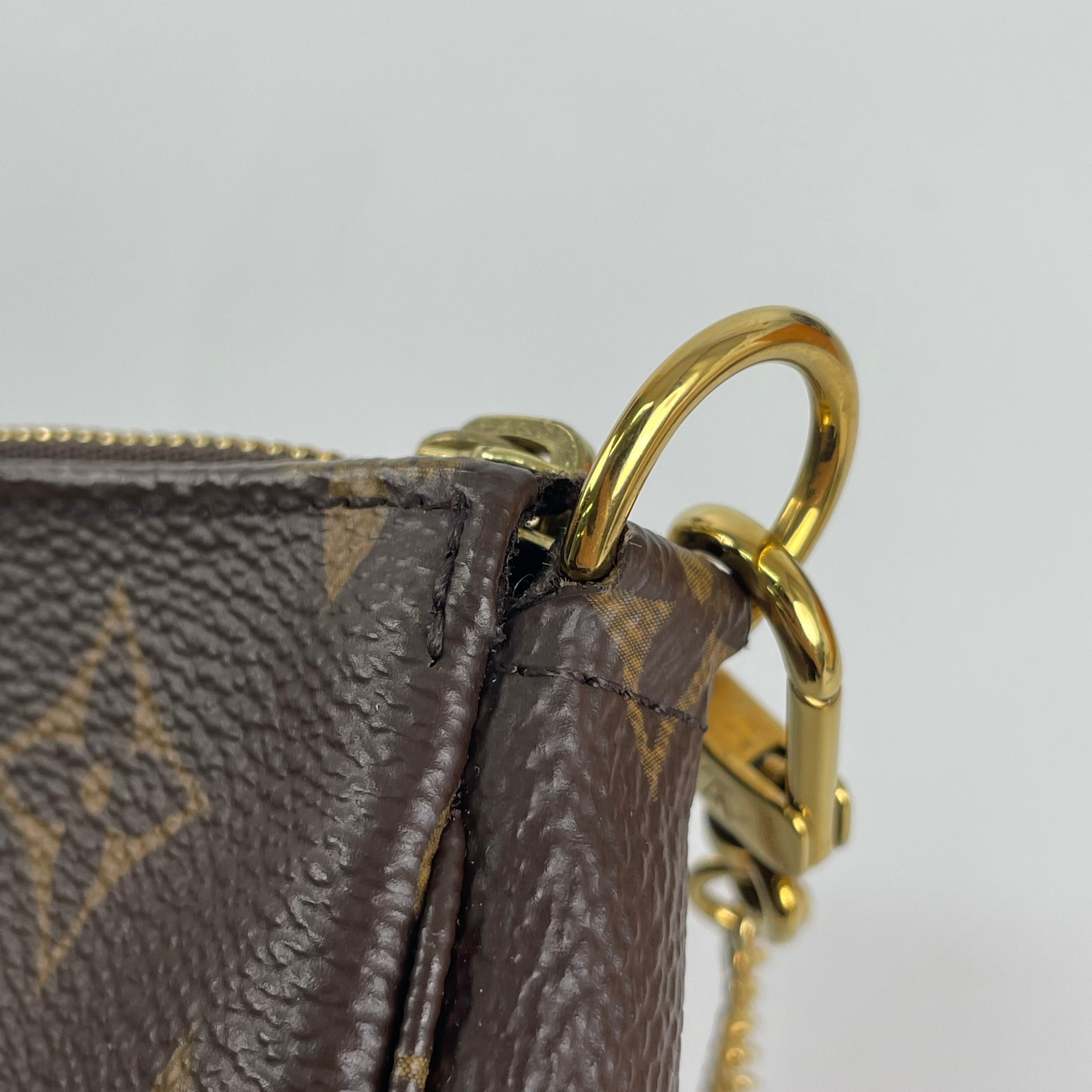Louis Vuitton Clutch