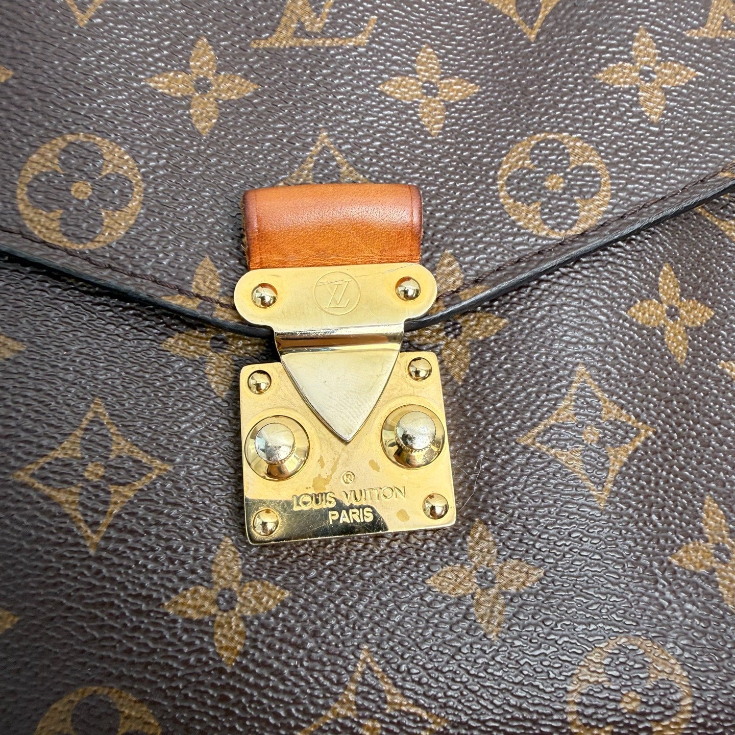 Louis Vuitton Pochette Métis Brown Messenger Bag