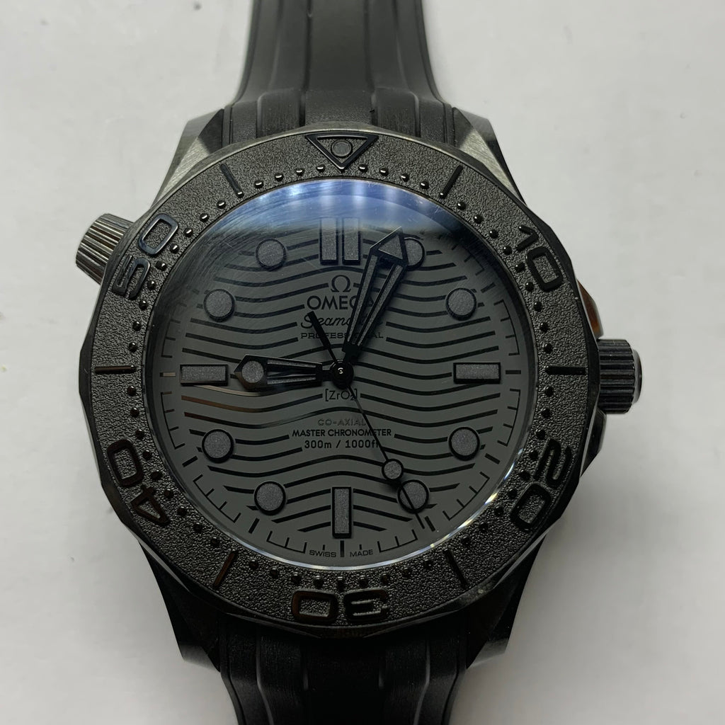 Omega Seahorse Series 43.5 210.92.44.20.01.003