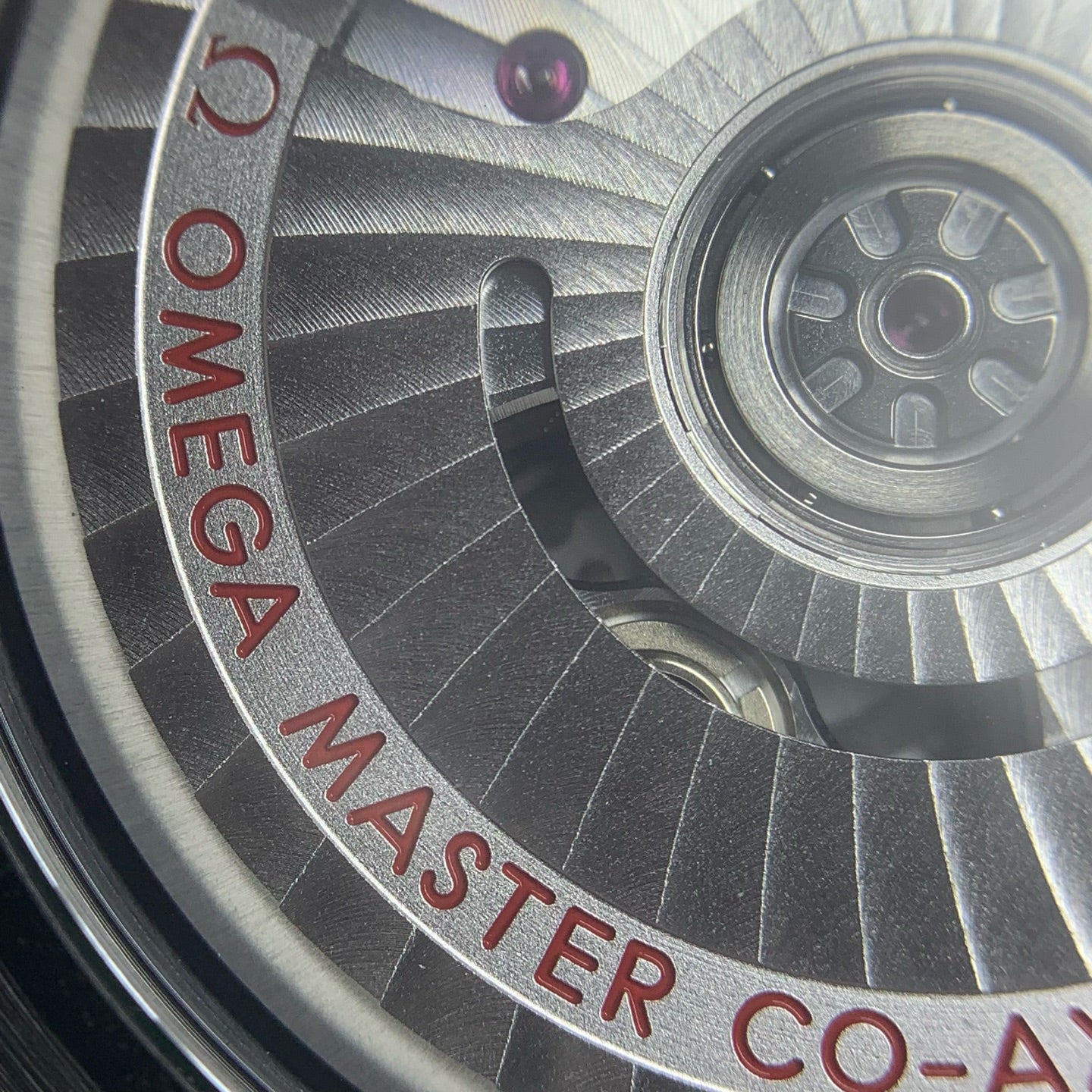 Omega Seahorse Series 43.5 210.92.44.20.01.003