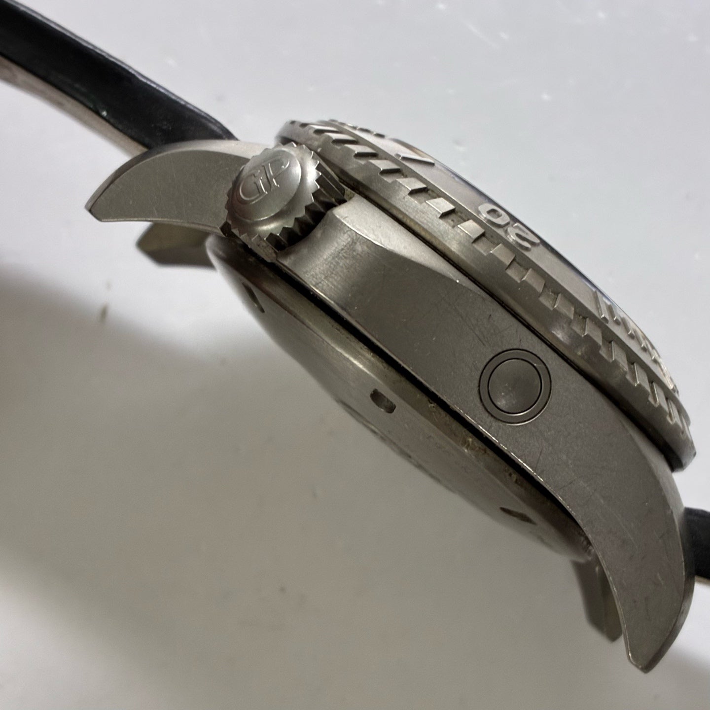 Girard-Perregaux Men’s watch 44 millimeters 49940-21-631-FK6D