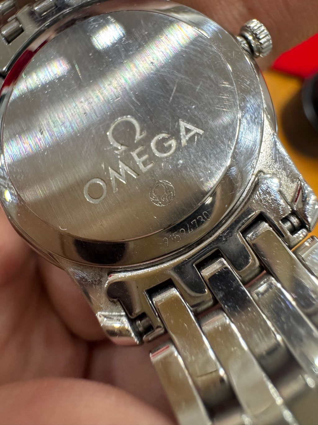 Omega Flying Disc Series Quartz watch 27.4 424.10.27.60.05.001