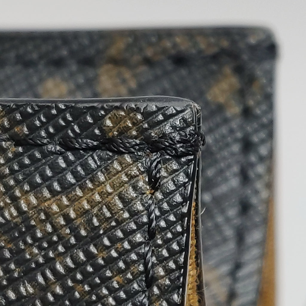 Celine Crossbody CONF.194372BZK.04LU