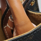 Celine Crossbody CONF.194372BZK.04LU