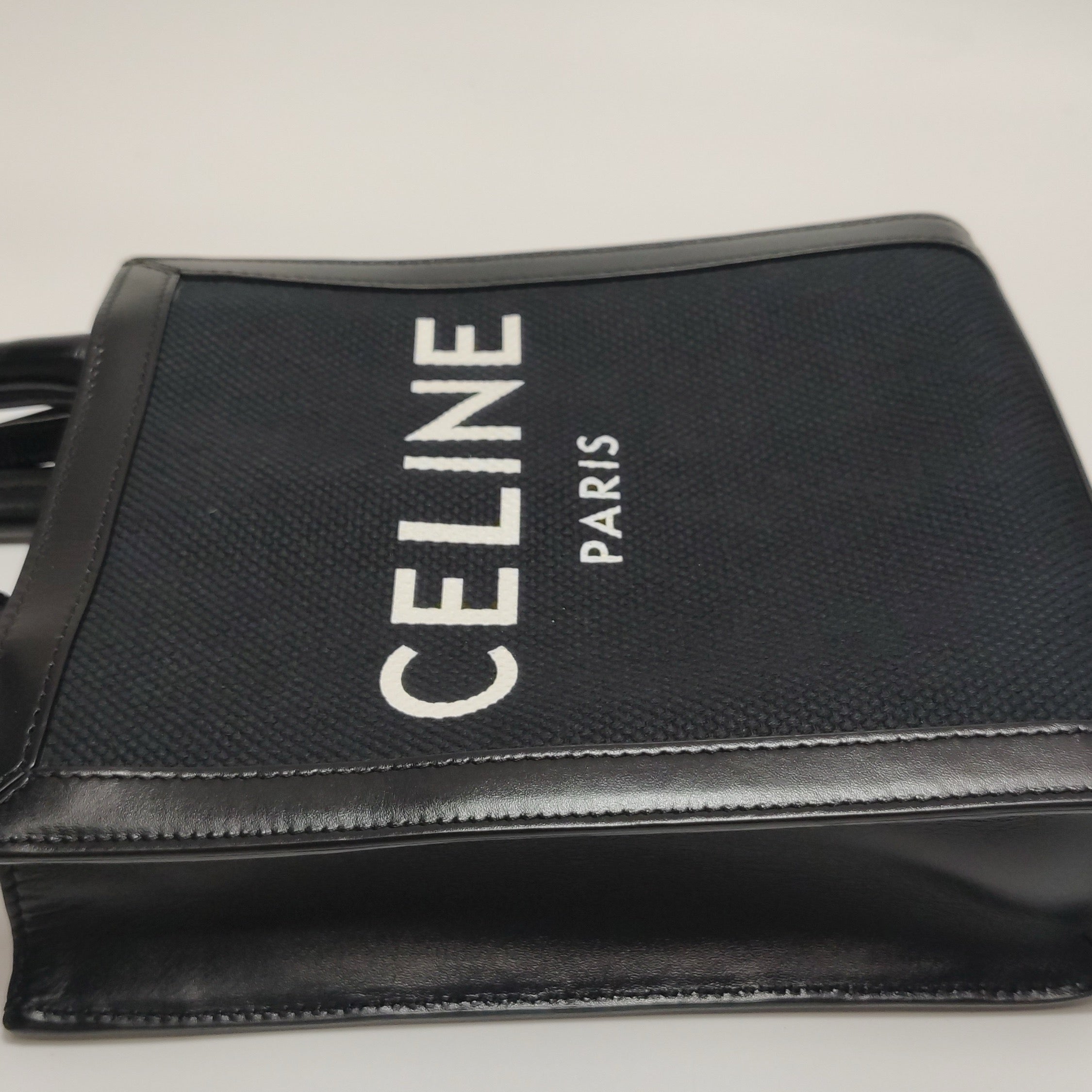Celine Canvas Crossbody 193302CSU.38NO