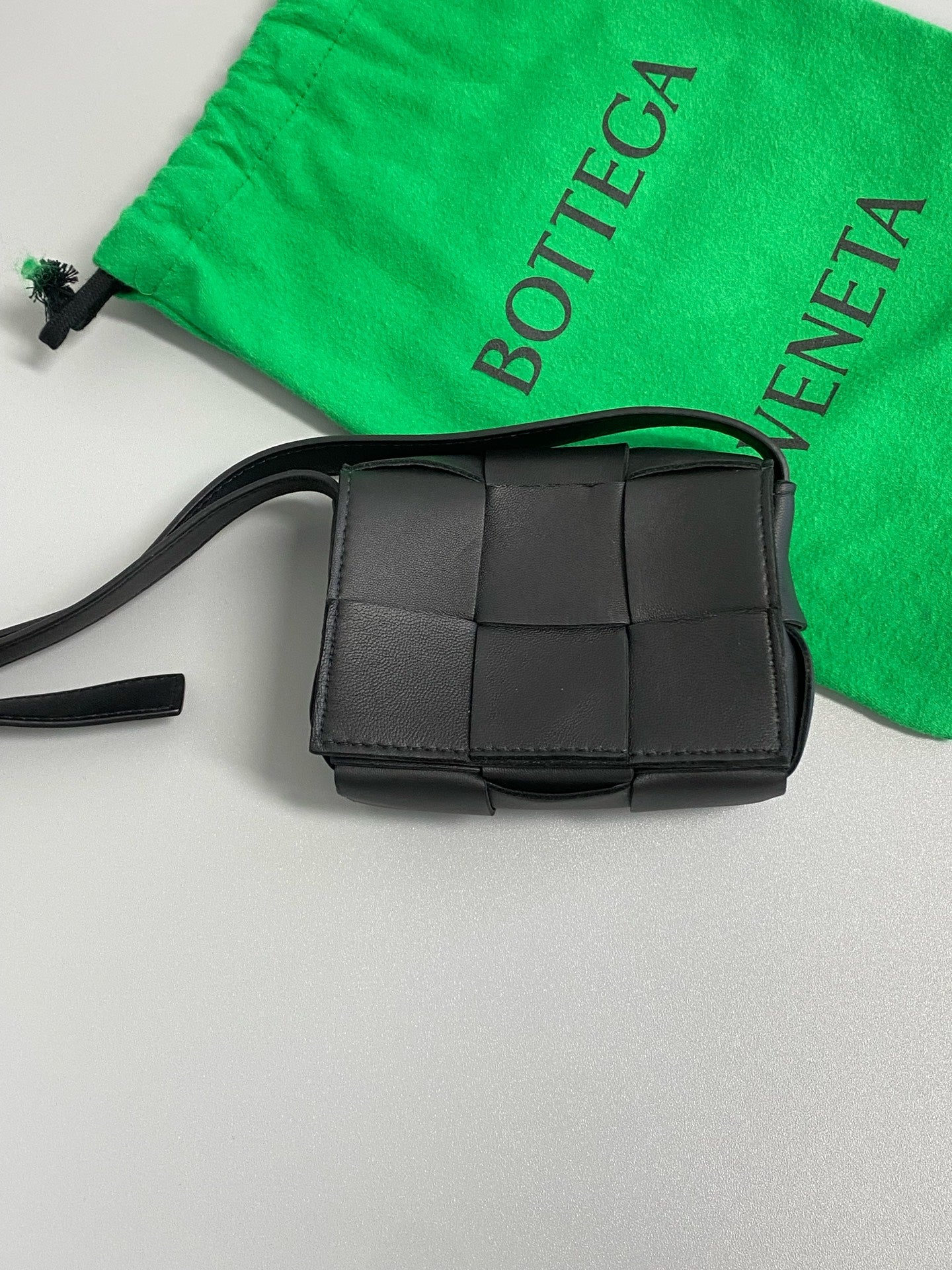 Bottega Veneta Black 666688VMAY18425