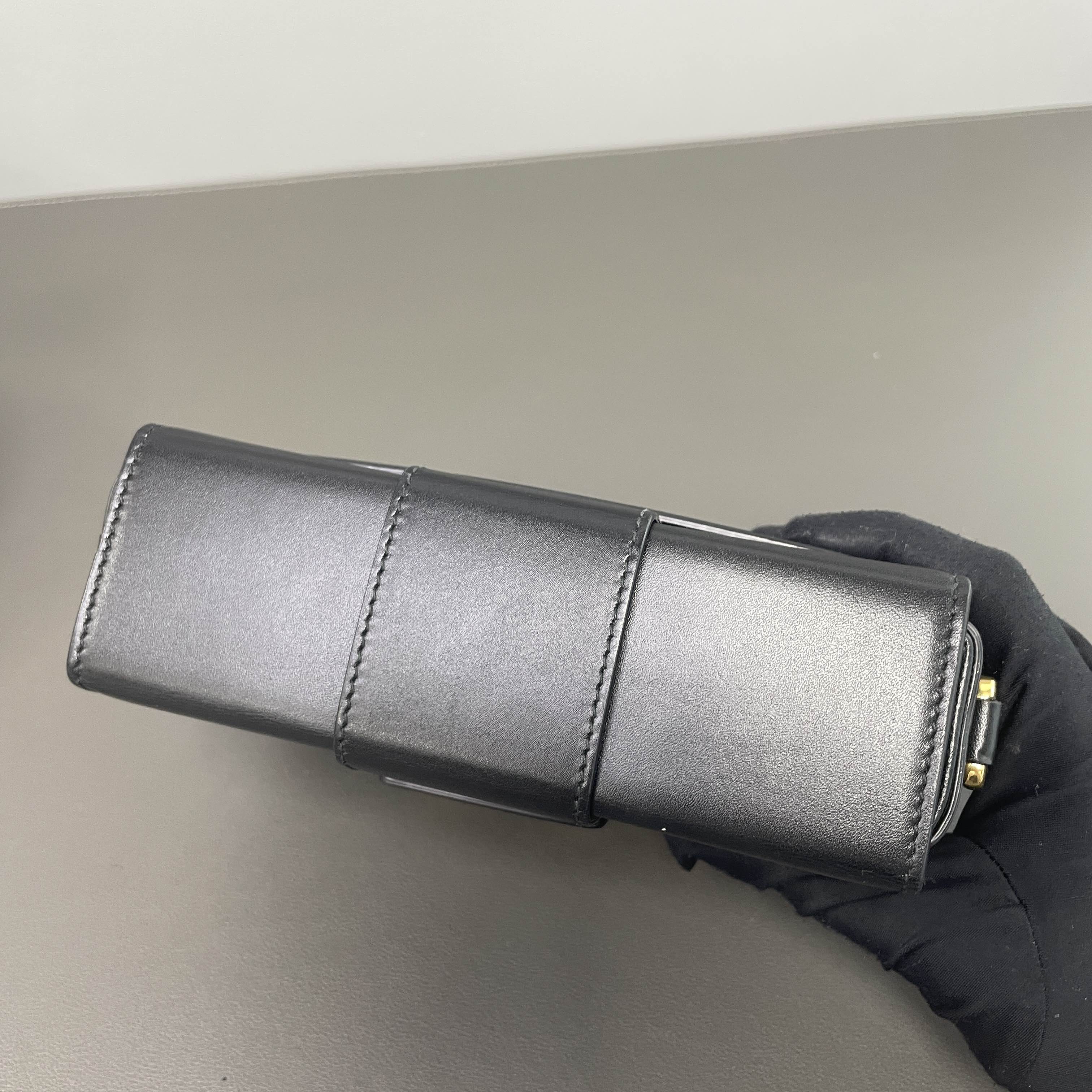 Dior Metal Black