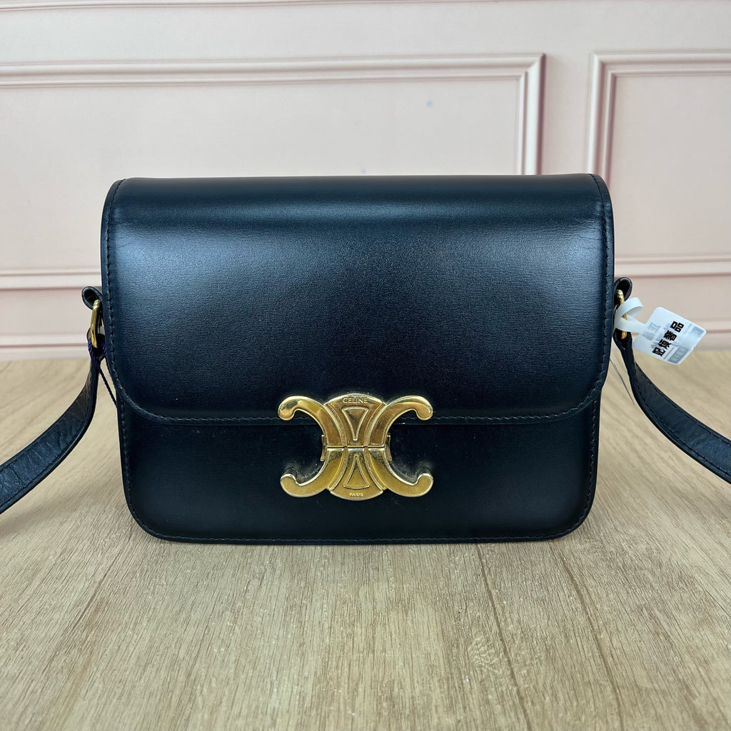 Celine Black CONF.188423BF4.38NO