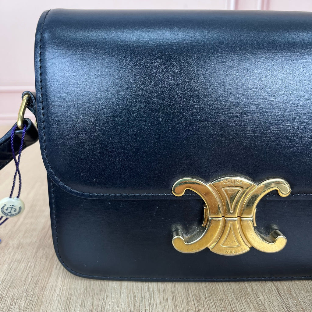 Celine Black CONF.188423BF4.38NO