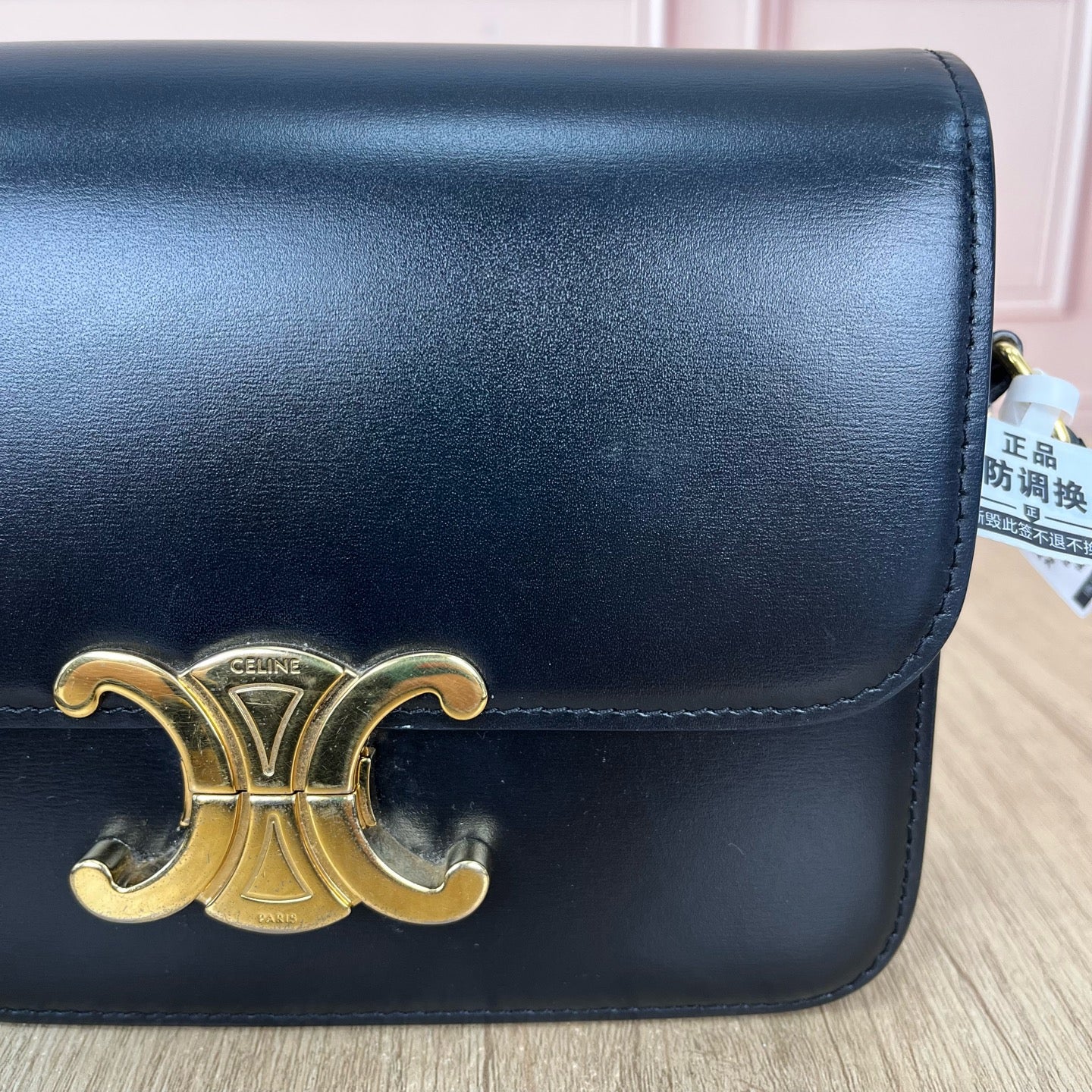Celine Black CONF.188423BF4.38NO