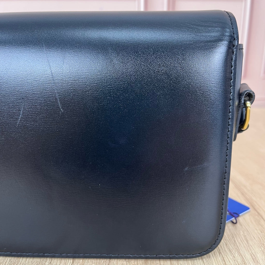 Celine Black CONF.188423BF4.38NO