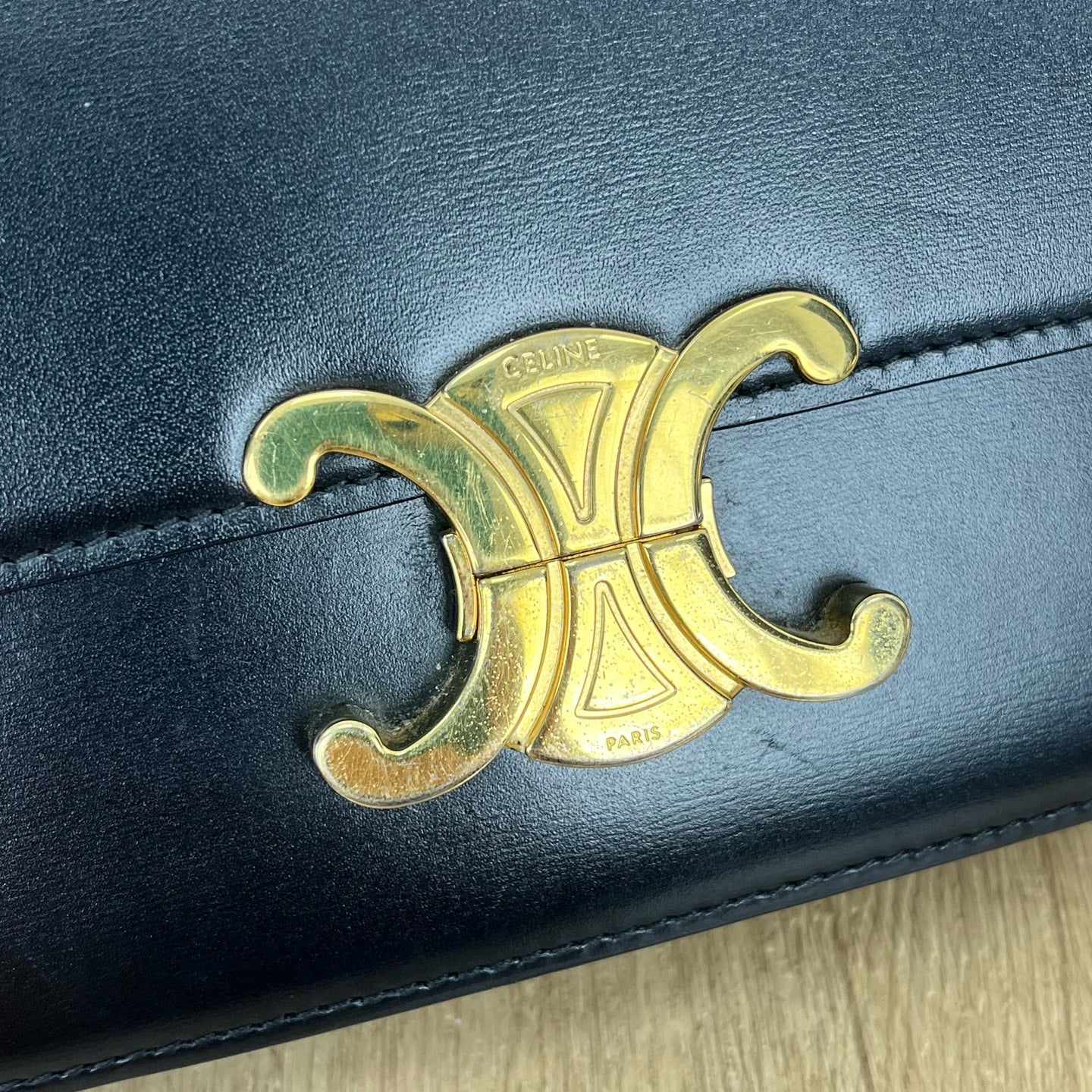 Celine Black CONF.188423BF4.38NO