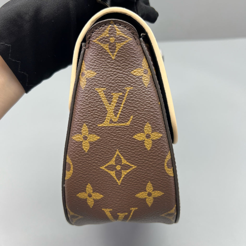 Louis Vuitton Saddle Bag