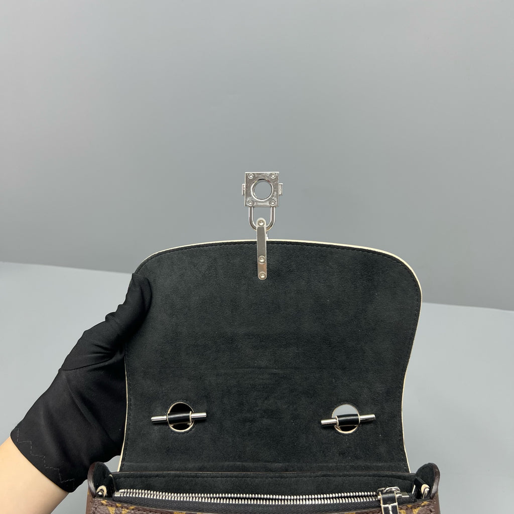 Louis Vuitton Saddle Bag