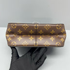 Louis Vuitton Saddle Bag