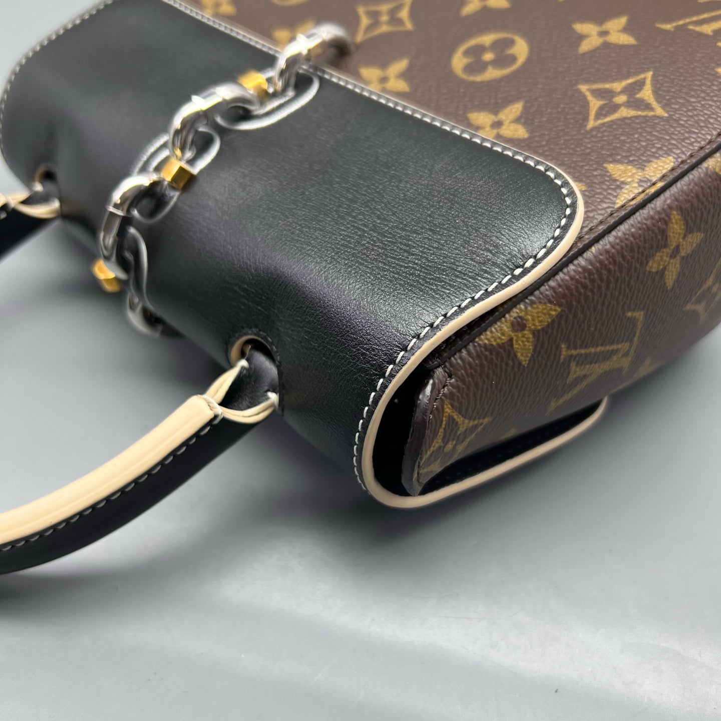 Louis Vuitton Saddle Bag