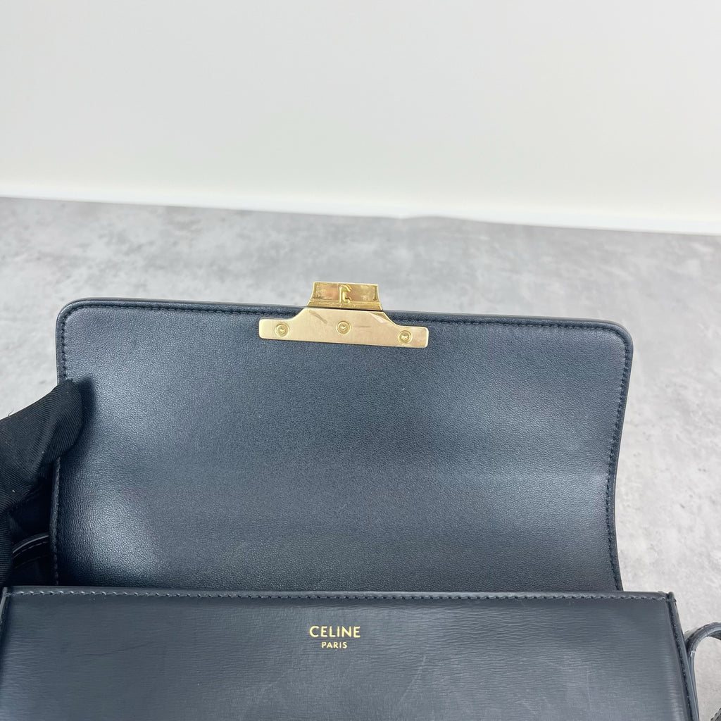 Celine TRIOMPHE Glossy Cowhide Shoulder Bag 194143BF4.38NO