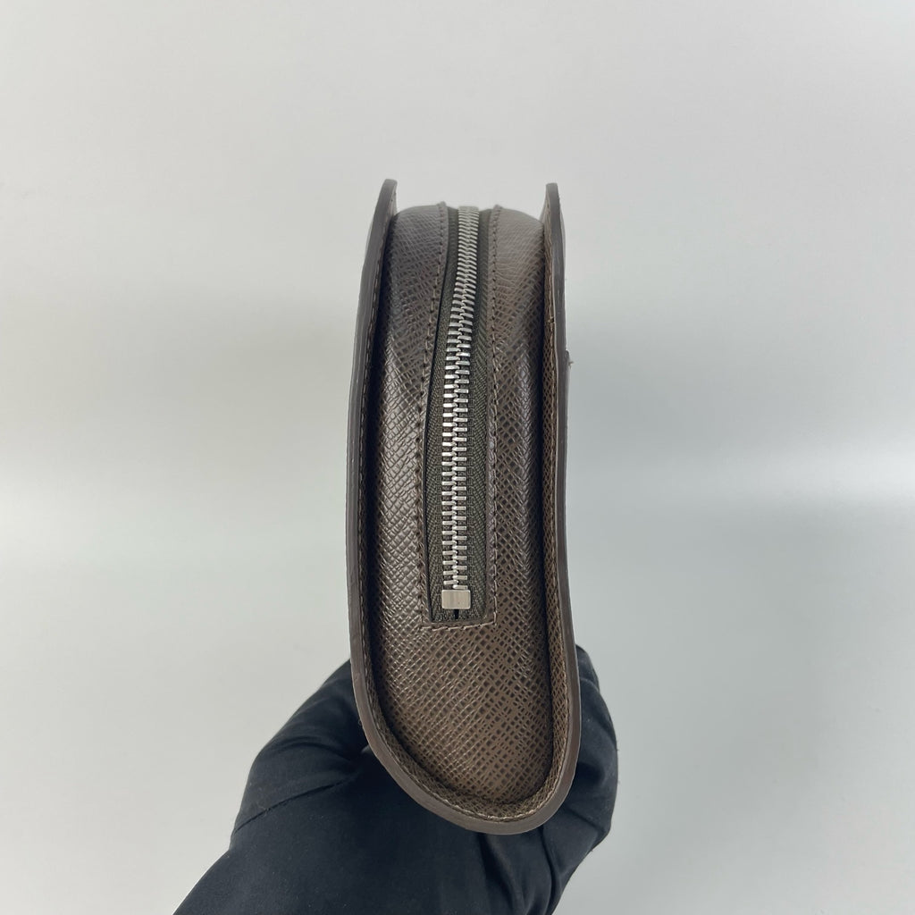 Louis Vuitton Clutch