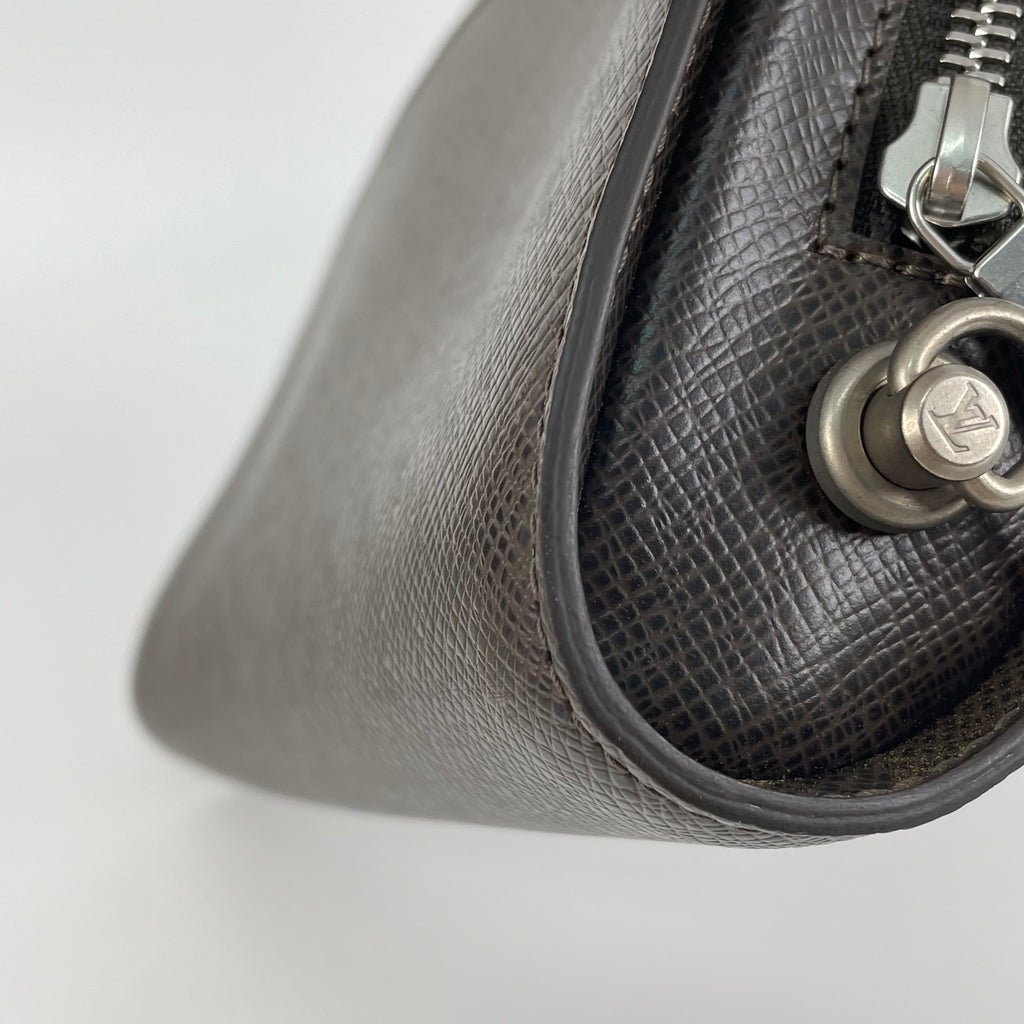 Louis Vuitton Clutch