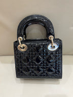 Dior 17 x 15 x 7 centimeters M0505OVRBM900