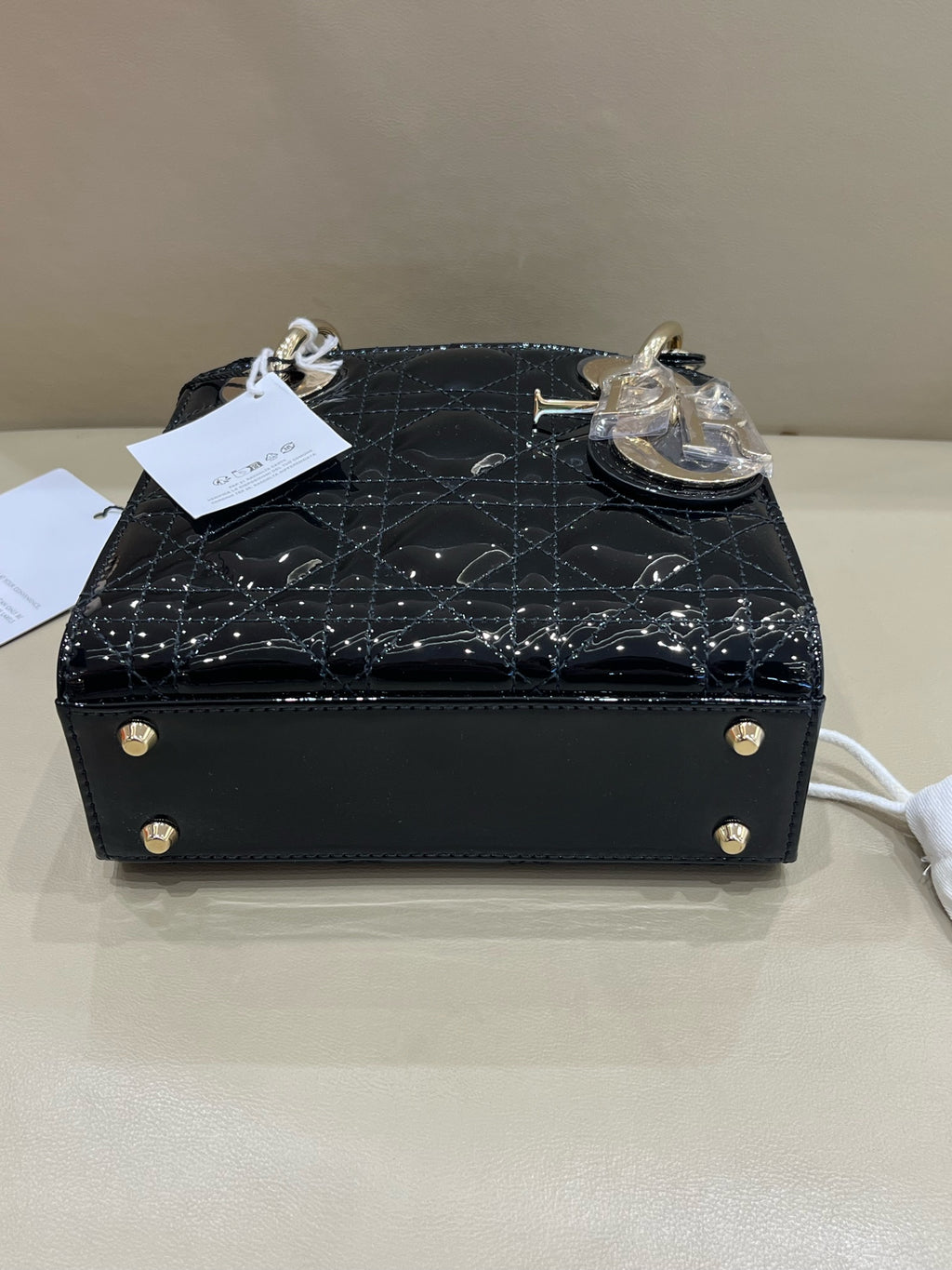 Dior 17 x 15 x 7 centimeters M0505OVRBM900