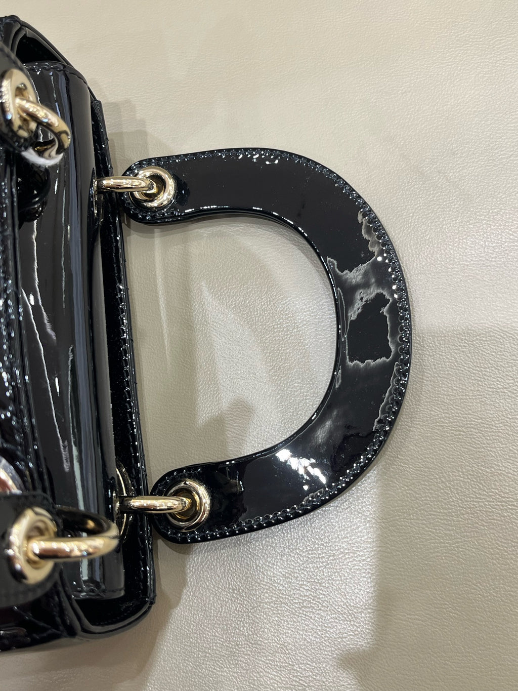 Dior 17 x 15 x 7 centimeters M0505OVRBM900