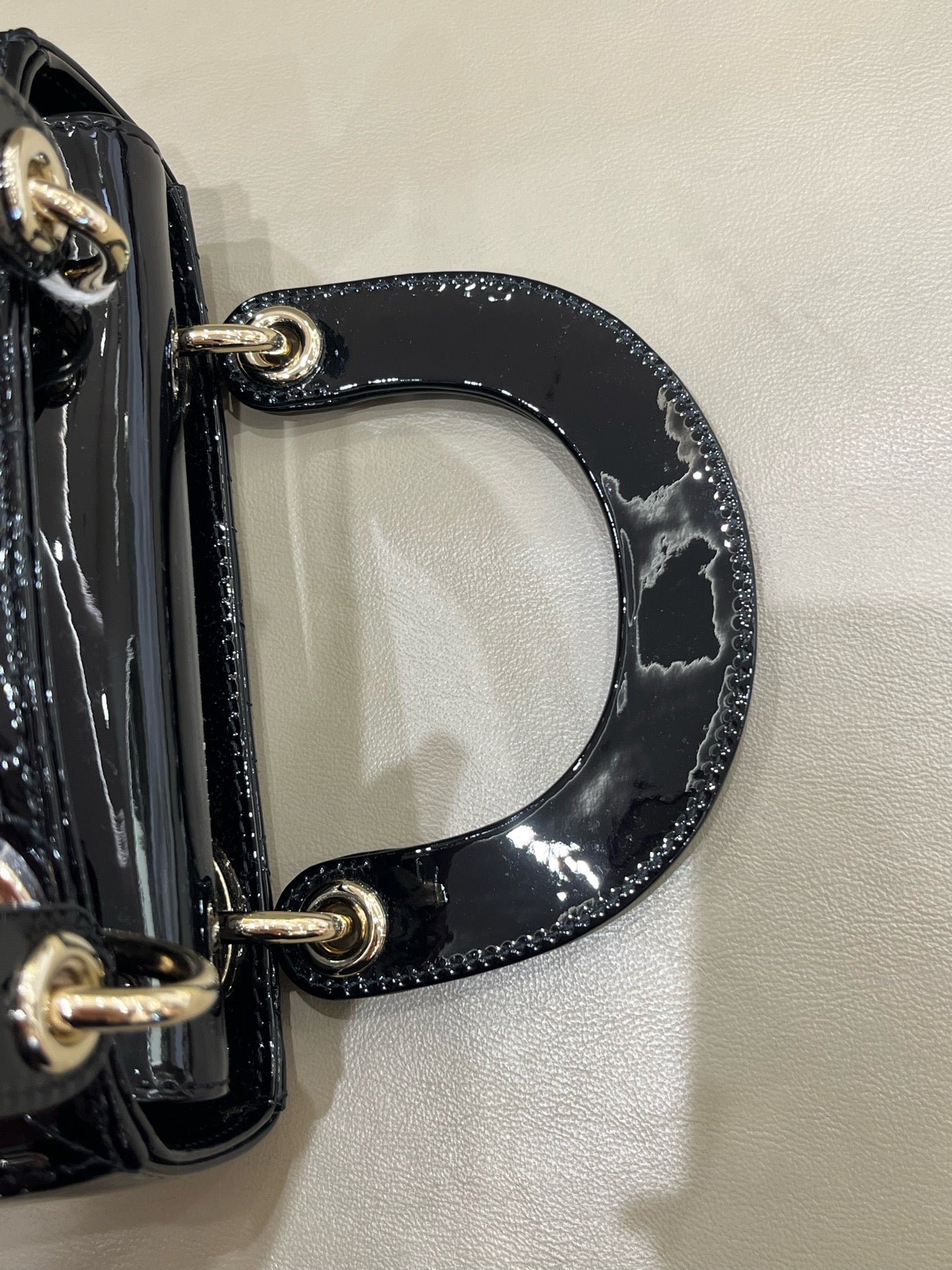 Dior 17 x 15 x 7 centimeters M0505OVRBM900