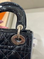 Dior 17 x 15 x 7 centimeters M0505OVRBM900
