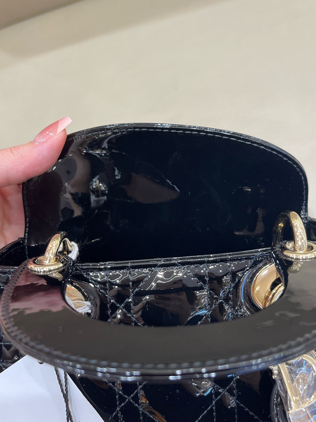Dior 17 x 15 x 7 centimeters M0505OVRBM900