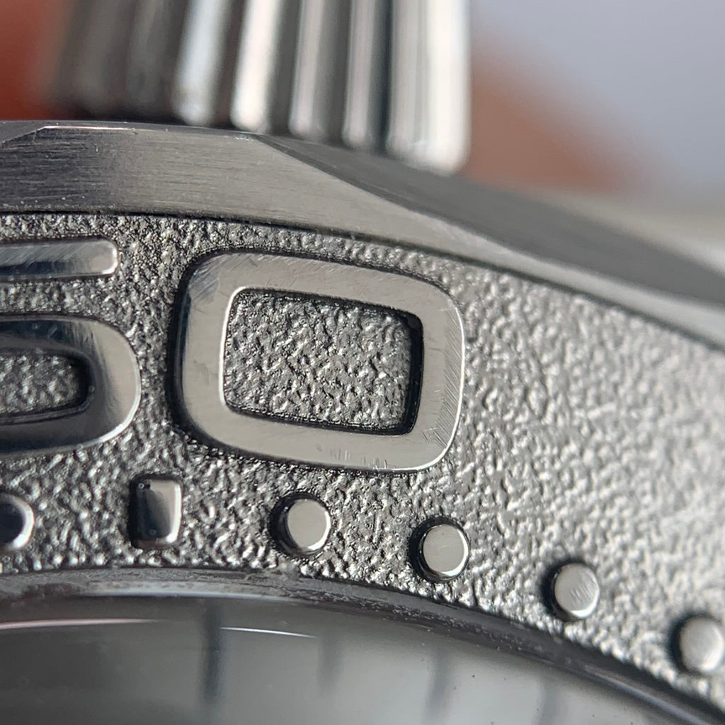 Omega Seahorse Series 42  210.32.42.20.06.002