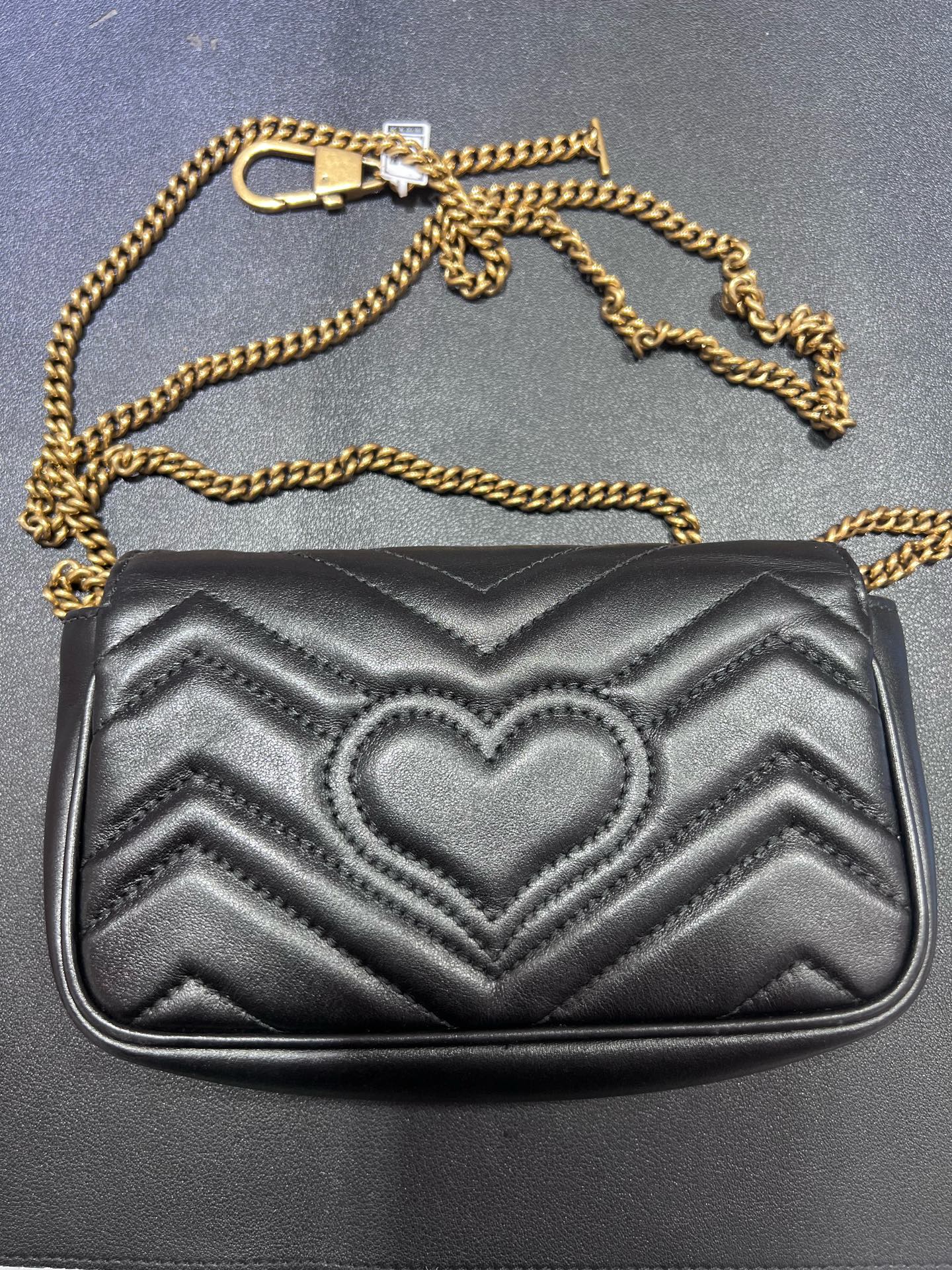 Gucci 476433DSVRT1000