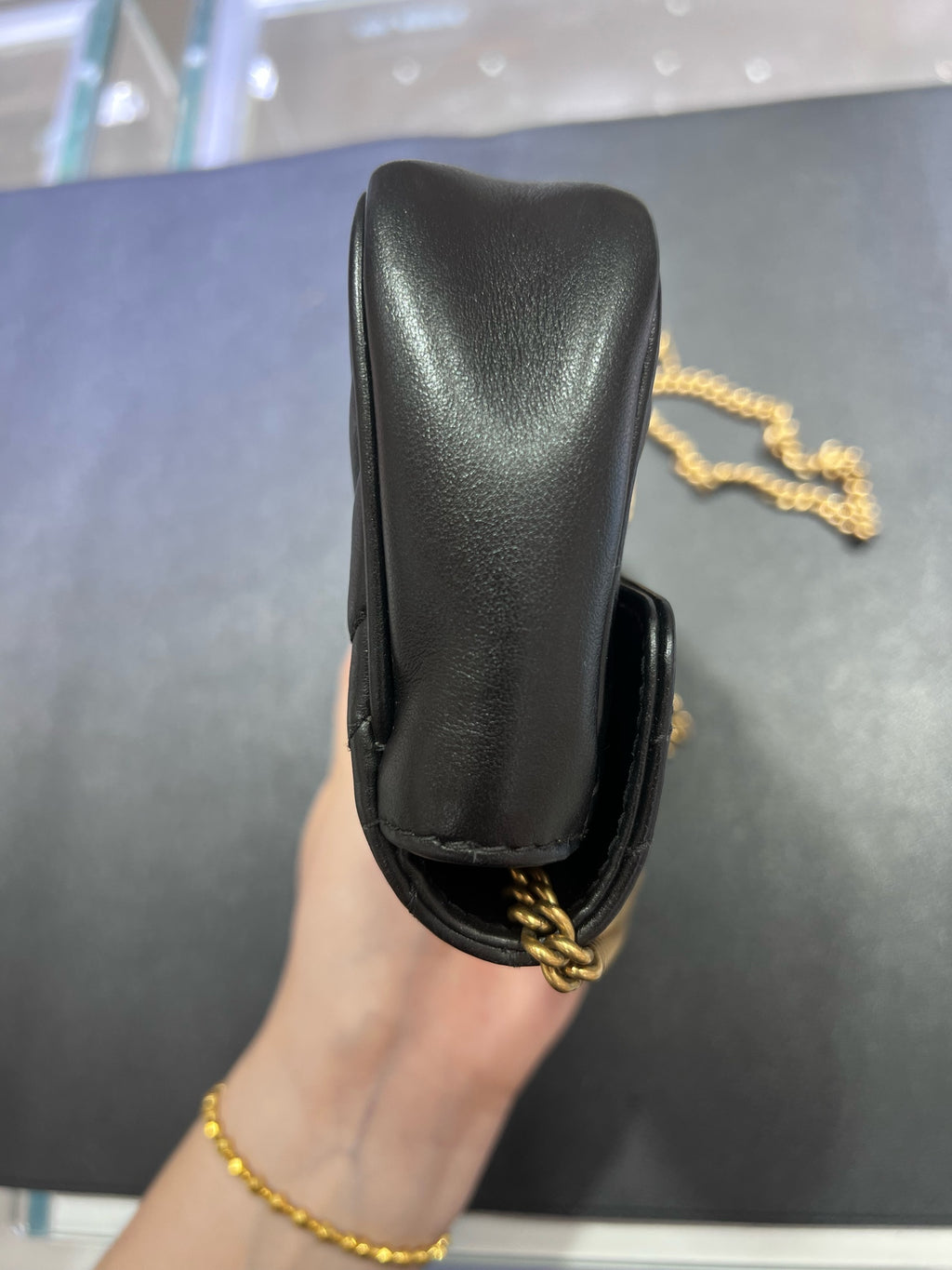Gucci 476433DSVRT1000