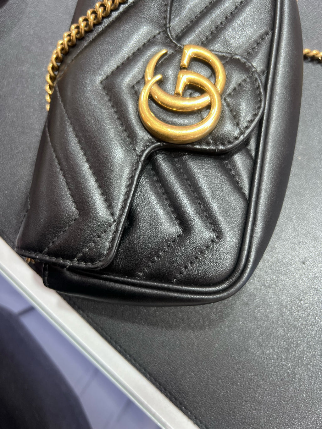 Gucci 476433DSVRT1000