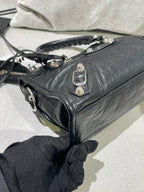 Balenciaga Black Crossbody 300295-DB5XN-1060