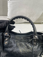 Balenciaga Black Crossbody 300295-DB5XN-1060
